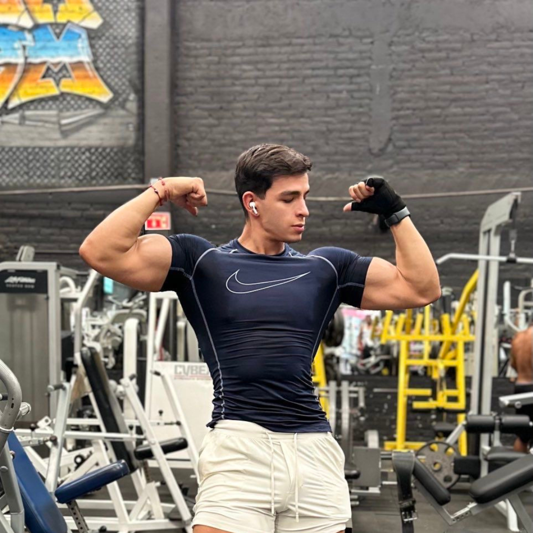 <em>Felipe Bravo T.</em>